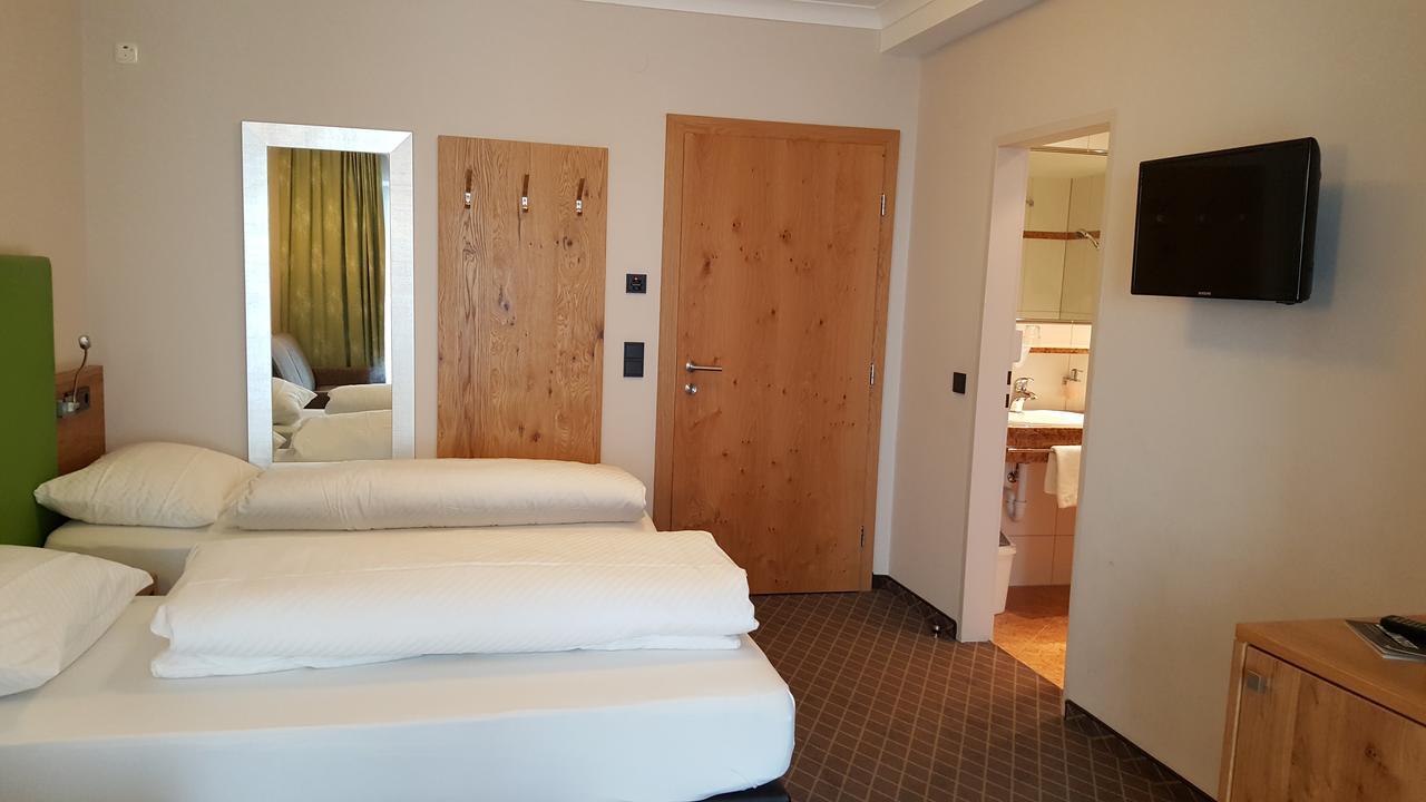 Hotel Mozart Landeck Εξωτερικό φωτογραφία